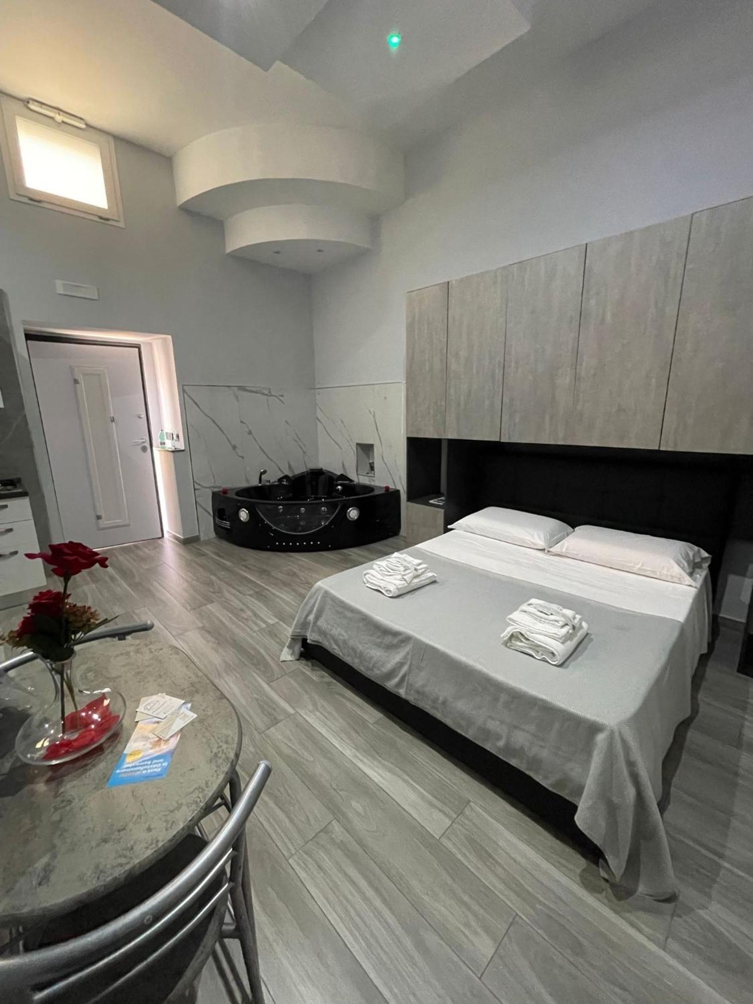 Giovi'S Apartments Castellammare di Stabia Extérieur photo
